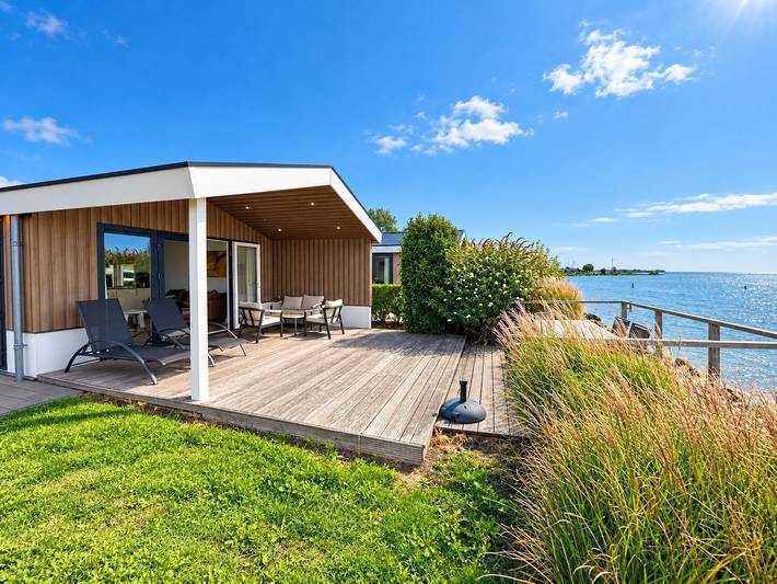 Vakantiehuis voor 6 personen, met tuin en uitzicht op het meer, met huisdier - 1