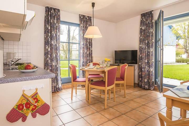 Ferienpark für 4 Personen, mit Terrasse in Mecklenburg-Vorpommern - 2