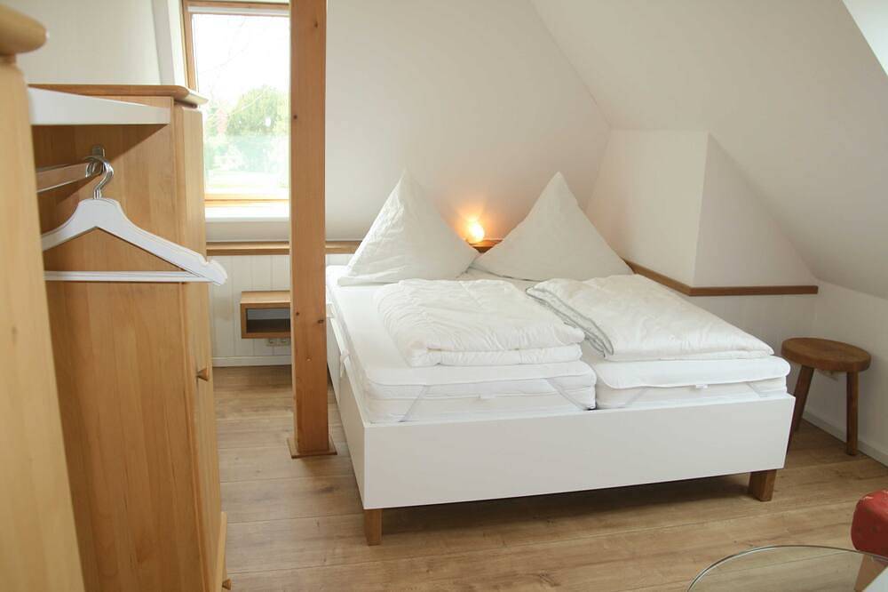 Ganze Wohnung, 3) Ferienwohnung 4-Raum, Obergeschoss, 110m² - Landhaus Alte Schule nahe in Alt Bukow, Neubukow-Salzhaff