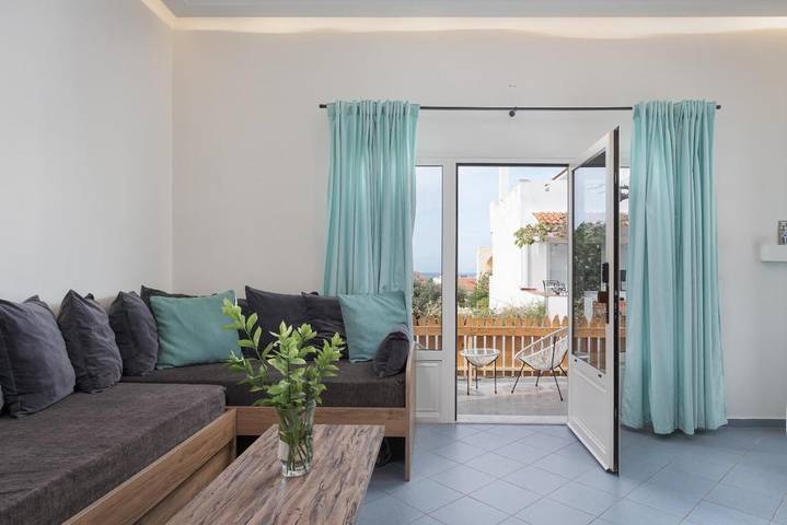 Location de vacances pour 5 personnes, avec jacuzzi et terrasse dans Agistri - 4