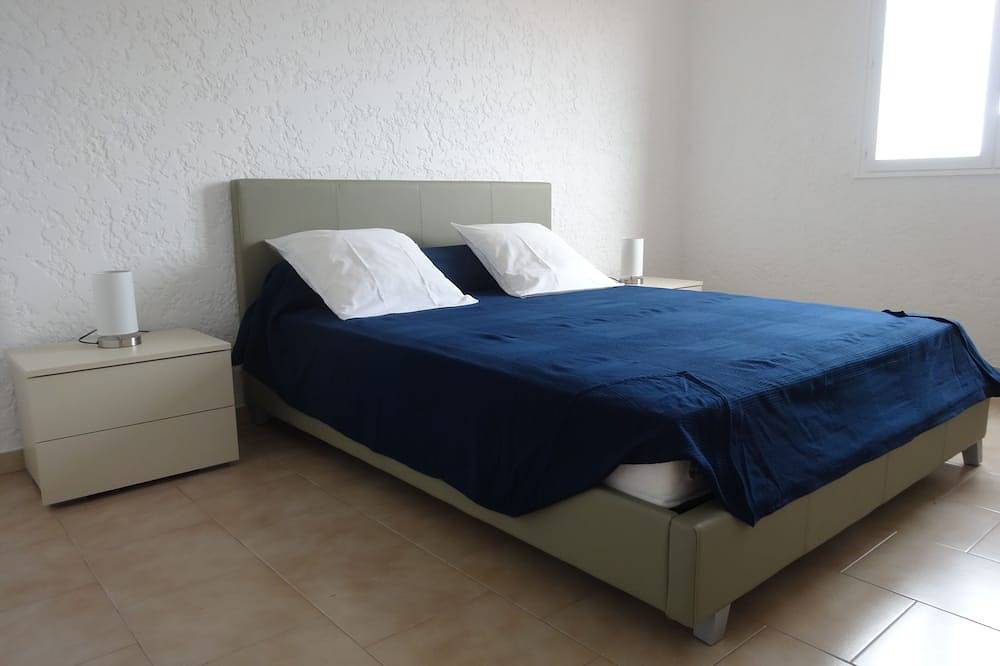 Ste Lucie De Porto Vecchio Pinarello Villa mit Meerblick / beheizter Pool beheizt in Pinarellu, Zonza