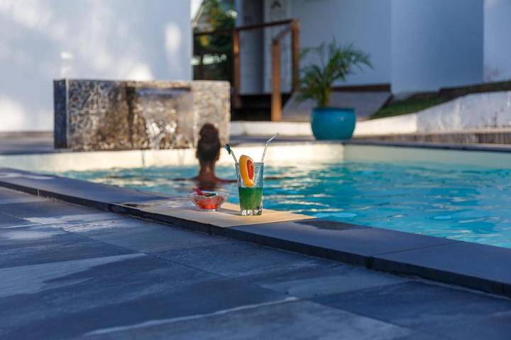 Maison d’hôte pour 2 personnes, avec sauna et jardin ainsi que vue et piscine