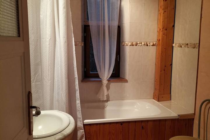 Gîte pour 4 personnes, avec jardin et terrasse à Bromont-Lamothe - 4