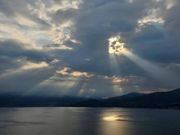 Casa vacanza per 2 persone, con panorama e giardino nonché vista lago, con animali domestici in Piemonte