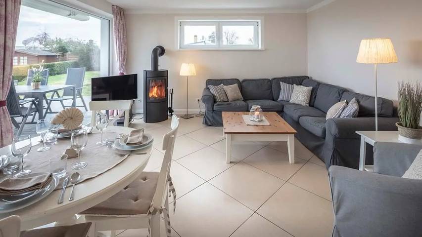 Ferienhaus für 4 Personen, mit Garten und Terrasse sowie Sauna in Schashagen - 2