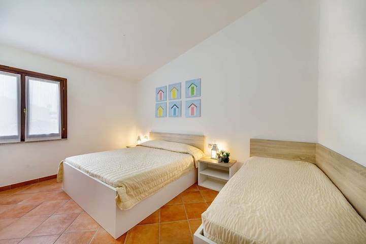 Gîte pour 6 personnes, avec piscine ainsi que jardin et balcon à Monte Petrosu - 3