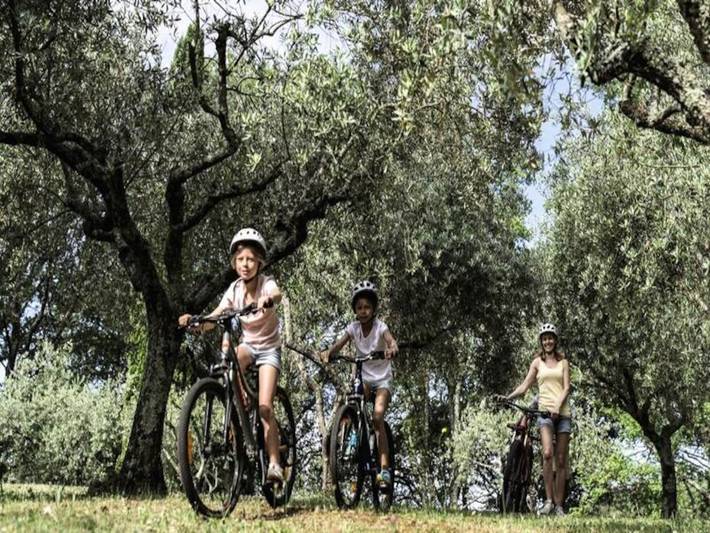 Gîte pour 4 personnes, avec piscine, adapté aux familles à Berrias-et-Casteljau - 4