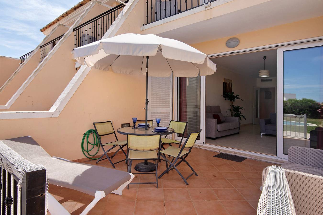 Entire apartment, Apartment 'Albufeira Townhouse Beach' with Shared Pool, Wi-Fi and Air Conditioning in Albufeira, Faro District