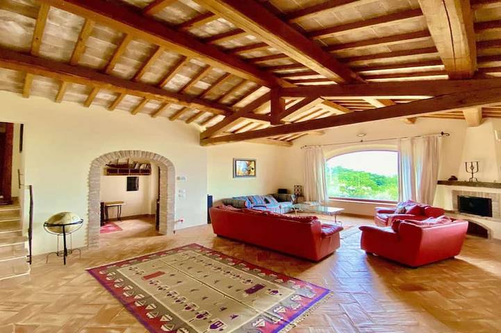 Luxury traditional Villa & private infinity pool. Stunning views of Todi. Piano in Todi, Perugia Provinz