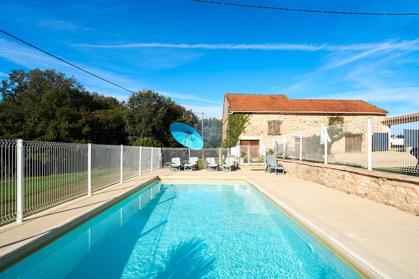 Charming House with Private Pool between Périgord and Quercy in Loubejac, Périgord Noir