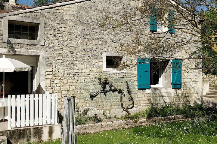 Maison de vacances pour 5 personnes, avec jardin et terrasse, animaux acceptés