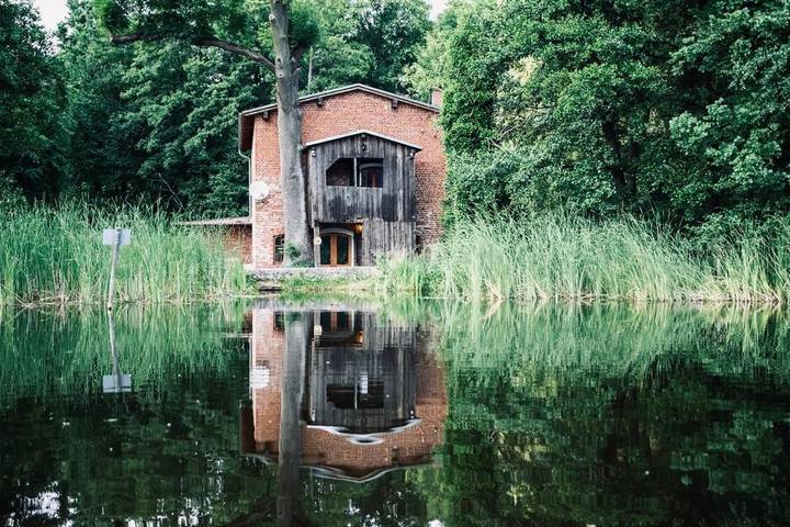Casa de vacaciones para 16 personas, con vistas además de jardín y vistas al lago - 1