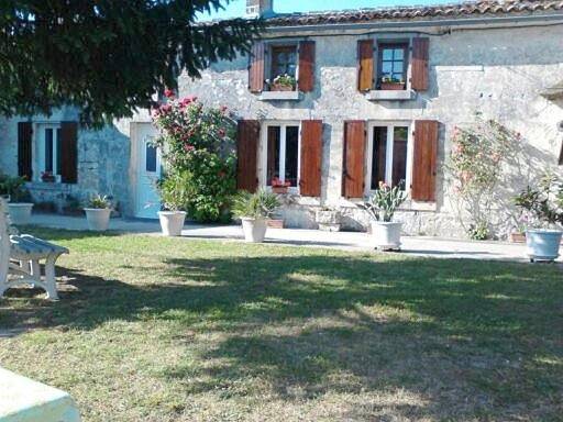 Cottage pour 2 personnes, avec jardin à Mainxe