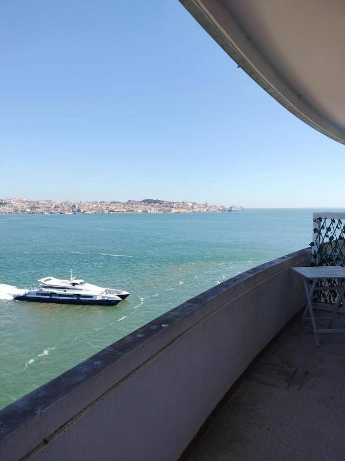 Apartamento de férias para 5 pessoas, com vista e varanda em Almada