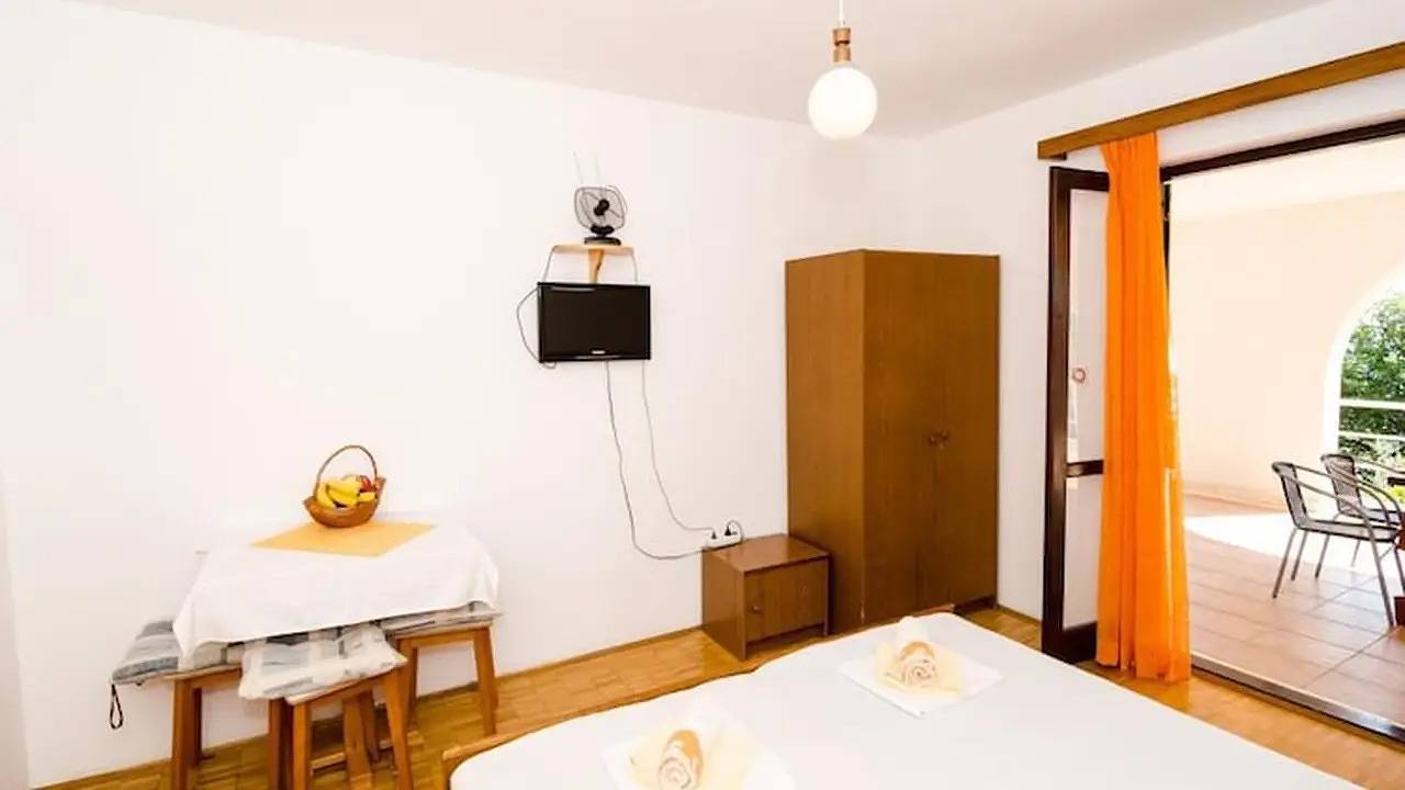 Entire holiday apartment, Holiday apartment for 3 people with terrace in Mlini, Dubrovnik-Neretva
