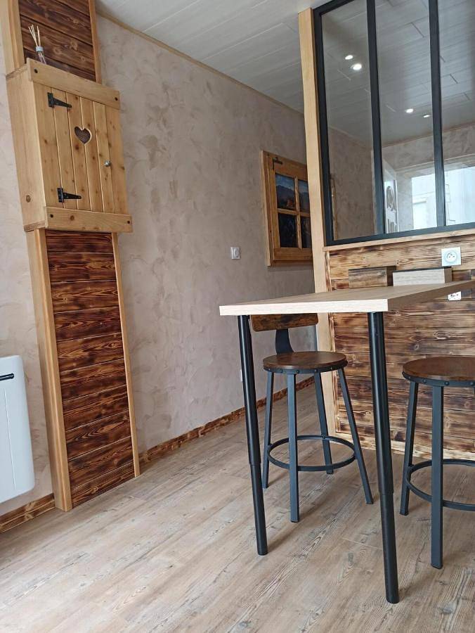 Appartement entier, L'atelier in Charchilla, Parc naturel régional du Haut-Jura