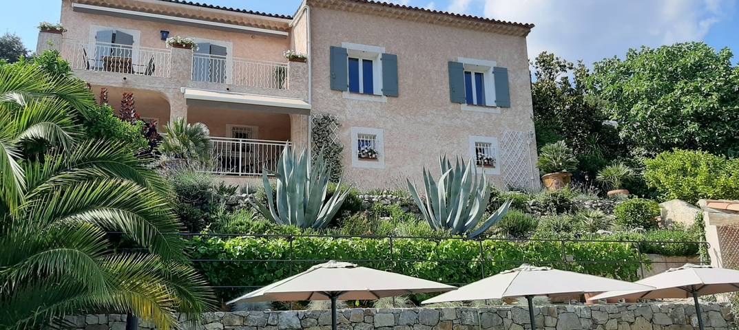 Chambre d’hôte pour 2 personnes, avec piscine et jardin - 1