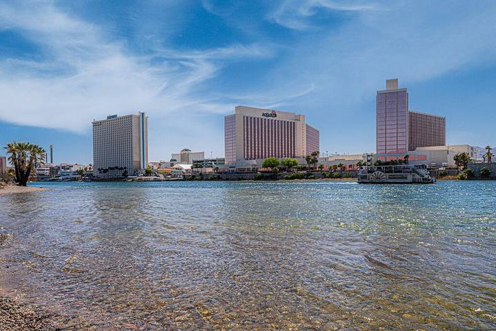 Vacation rental for 9 people, with terrace in Bullhead City