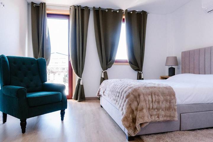 Gîte pour 5 personnes, avec vue sur le lac et balcon à Mondim de Basto - 2