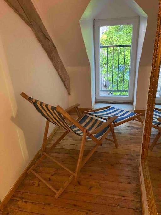 Four-Bedroom House in Saint-Priest-en-Murat, Région de Montluçon