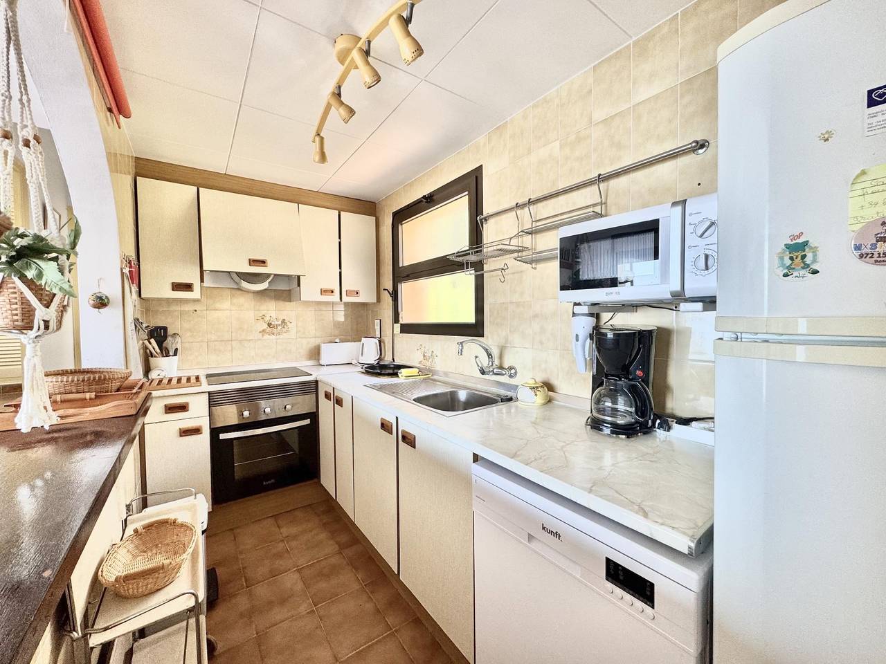 Appartement de vacances entier, St3. Appartement avec vues magnifiques et parking privé in Canyelles Petites, Roses