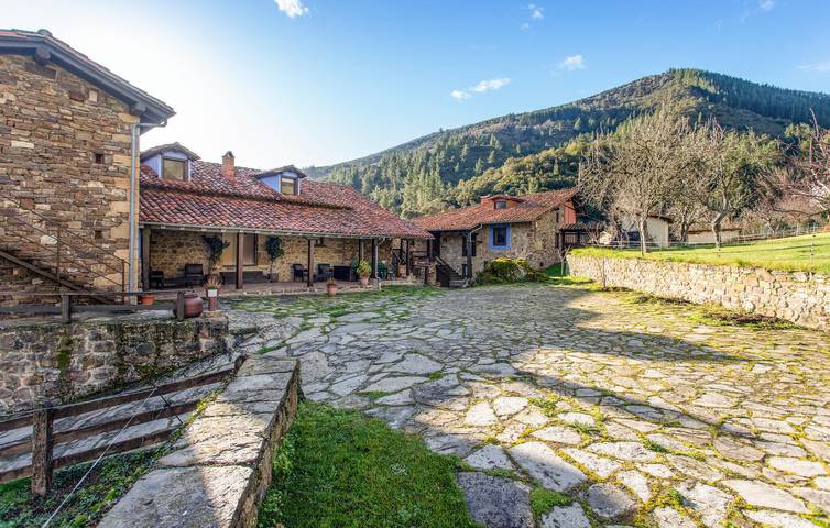Casa de vacaciones para 2 personas, con jardín además de piscina y jacuzzi en Cantabria - 3