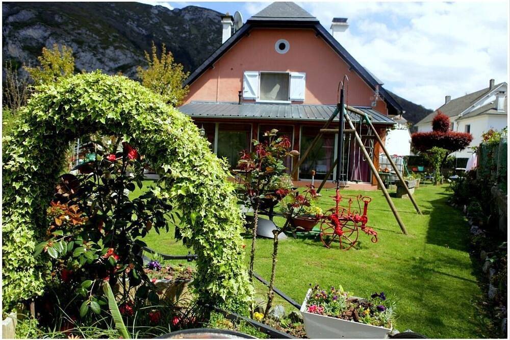 Gîte\"Le Jardin\" : venez découvrir Lourdes et les Pyrénées in Aspin-en-Lavedan, Hautes-Pyrénées