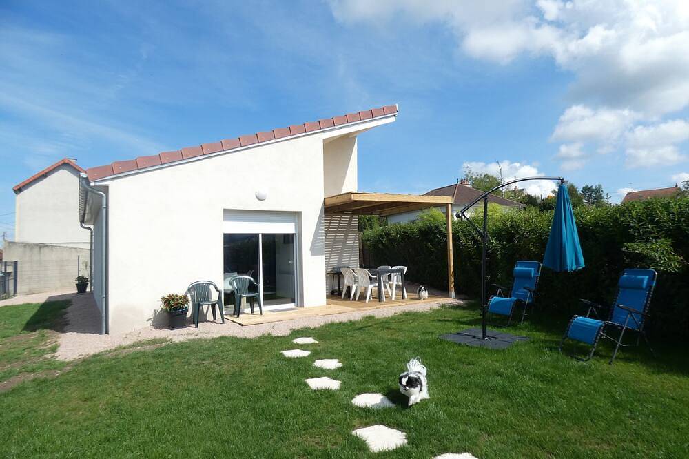 Gite de la Libellule: 3-star house with private garden in Commentry, Montluçon und Umgebung