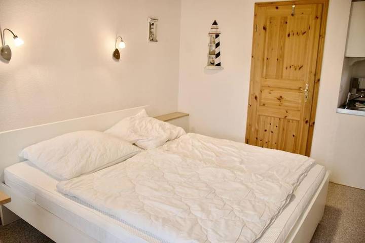 Bungalow für 2 Personen, mit Terrasse und Garten in Sellin