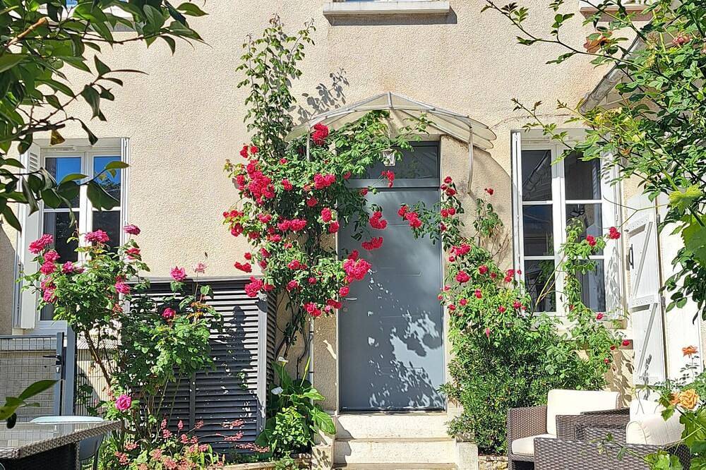 House with Ac and garden Tours centre 8 people 4 bedrooms in Tours, Tours und Umgebung