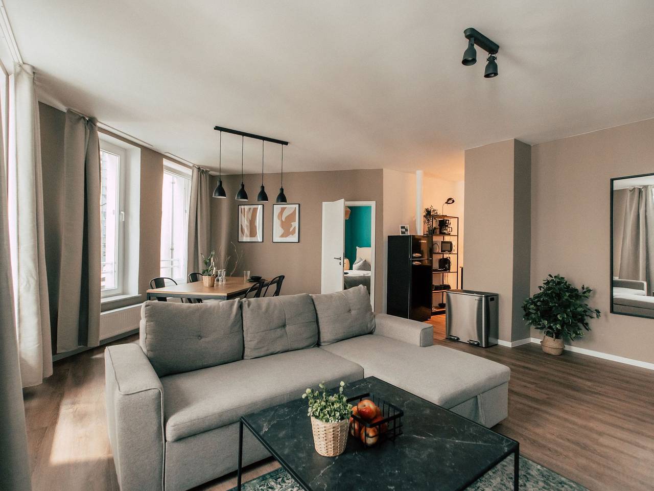 Ganze Ferienwohnung, Luga Homes - Zoo - *Calm* 2-Zimmer-Appartement mit Wohnküche in Leipzig Mitte, Leipzig