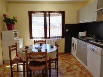 Maison De Vacances pour 3 Personnes dans Parc Naturel Régional Du Pilat, Loire, Photo 2