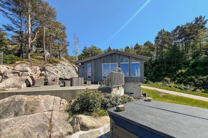 Feriehus for 4 personer, med jacuzzi i Mandal 