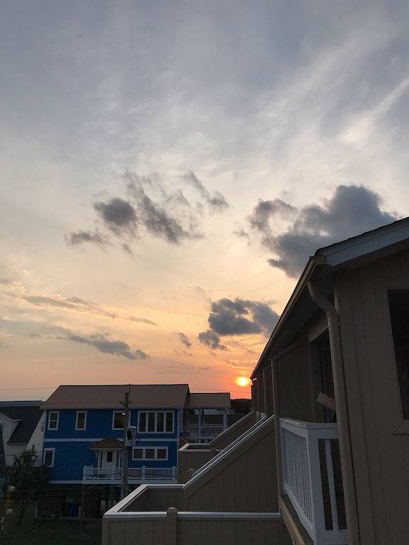 Vacation rental for 4 people, with balcony and pool in Carolina Beach