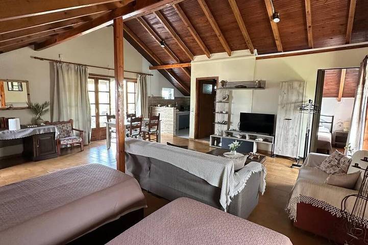 Seafront Paradise with sand Yard 10 m. from Beach! in Platanias, Chania und Umgebung