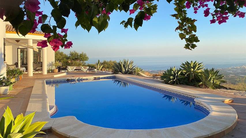 Casa rural para 7 personas, con piscina y terraza en Arenas - 2