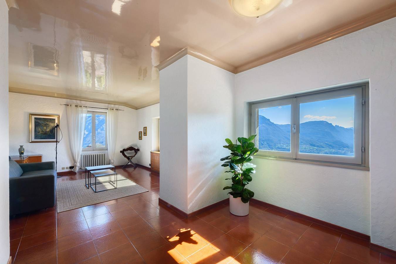Ganze Wohnung, Ferienwohnung 'Finestra Sul Lago Bellagio' mit Seeblick, privater Terrasse & Wlan in Civenna, Gemeinde Bellagio