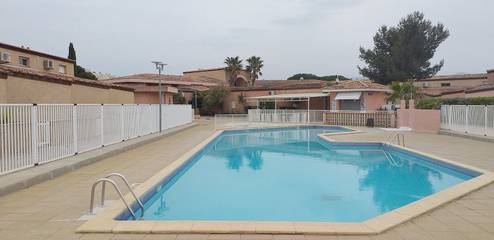 Gîte pour 4 personnes, avec piscine et terrasse, animaux acceptés à Saint-Cyprien