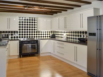 Holiday Rental for 8 People in Stafford, Staffordshire, Photo 4