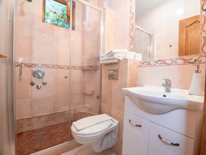 Chambre d’hôte pour 2 personnes, avec balcon/terrasse, animaux acceptés au Monténégro - 4