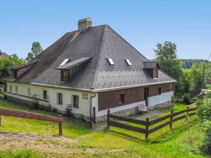 Ferienhaus für 11 Personen, mit Terrasse und Garten - 1