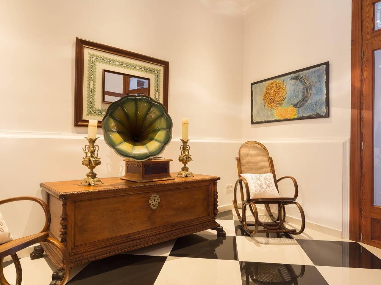 Can Peret . Beautiful townhouse with pool in the interior of Mallorca in Sa Pobla, North Majorca