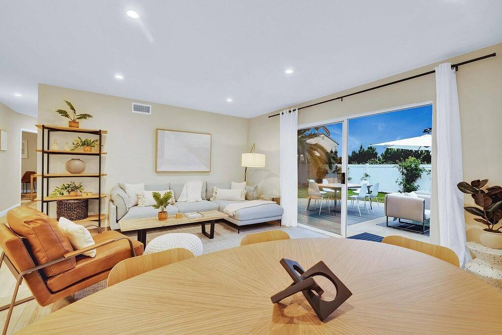 Sunny Modern Family Home I Near Beach + Eateries in Carlsbad, San Diego County