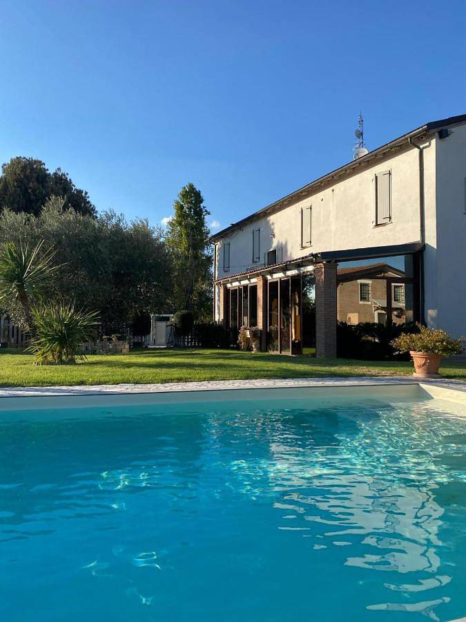 Casa vacanza per 2 persone, con piscina e giardino, con animali domestici in San Lazzaro di Savena
