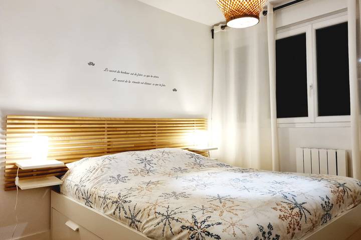 Appartement entier, 🎑 La Loggia - Vue Centre Ville, Proche Château in Caen, Région de Caen