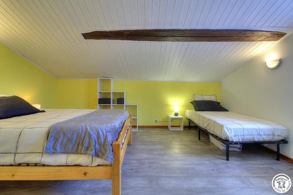 Gîte du P'tit four - Jujurieux in Jujurieux, Nantua