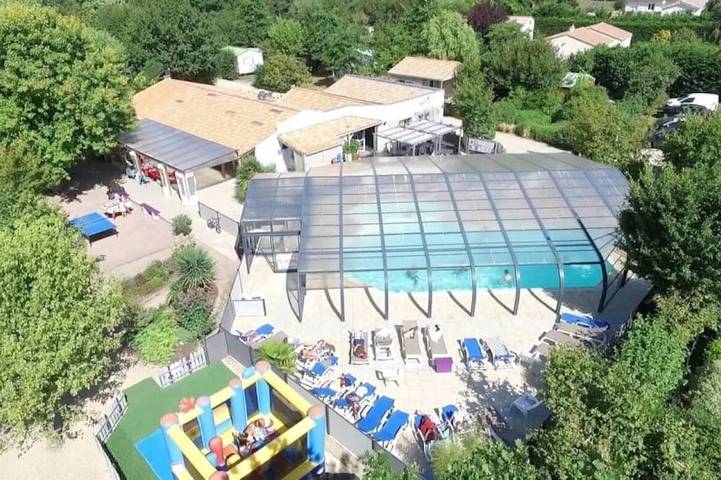 Mobil home pour 8 personnes à Apremont