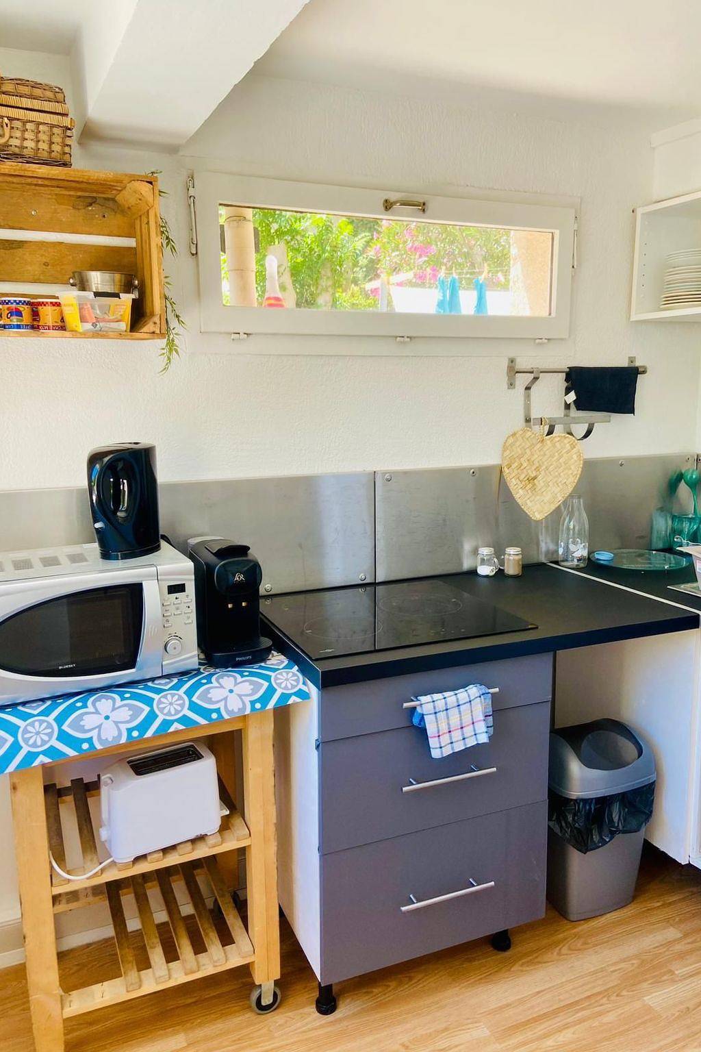 Ganze Wohnung, Appartement Fanny in der wunderschönen Bucht von Niolon in Niolon, Le Rove