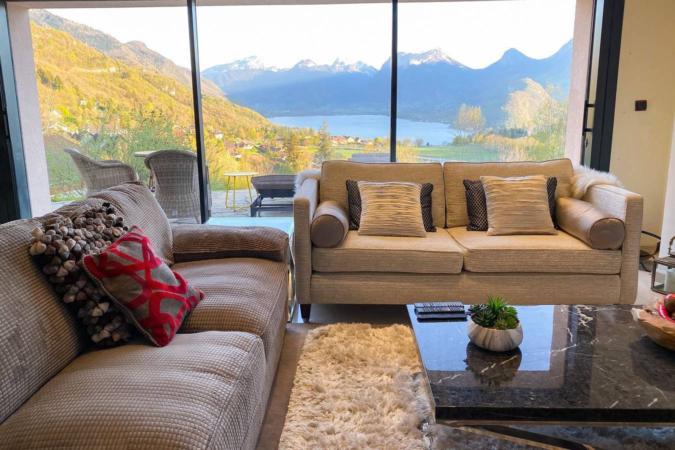 Talloires Infinity Villa in Talloires-Montmin, Región de Annecy