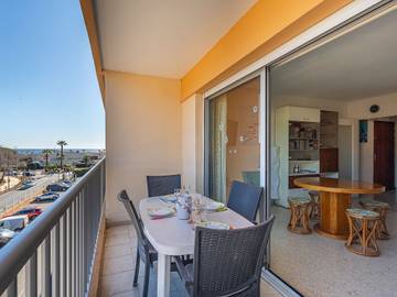 Ferienwohnung für 4 Personen, mit Ausblick und Garten sowie Terrasse in Le Lavandou